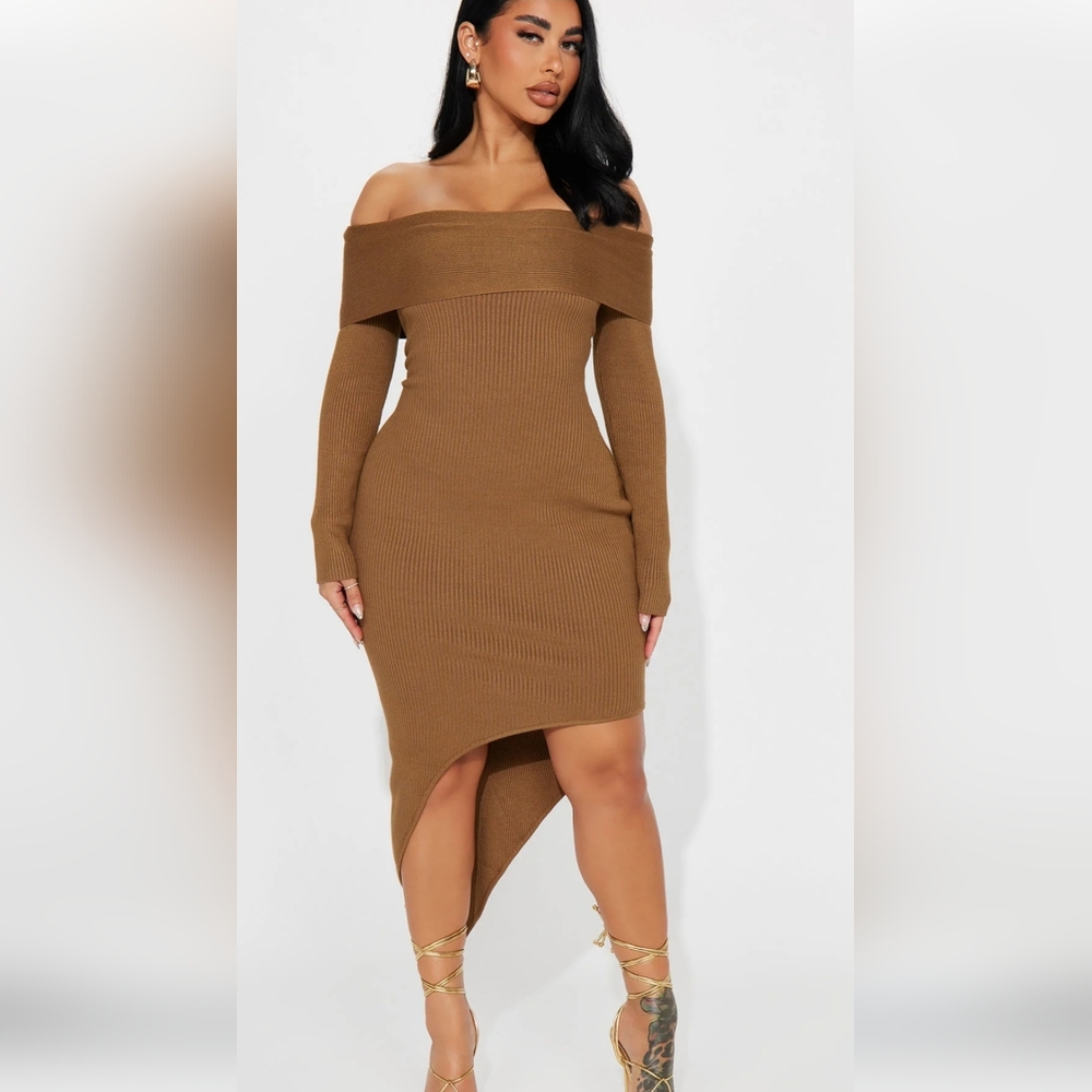 FASHION NOVA KNIT CAMEL DRESS SIZE 1X.New no tag